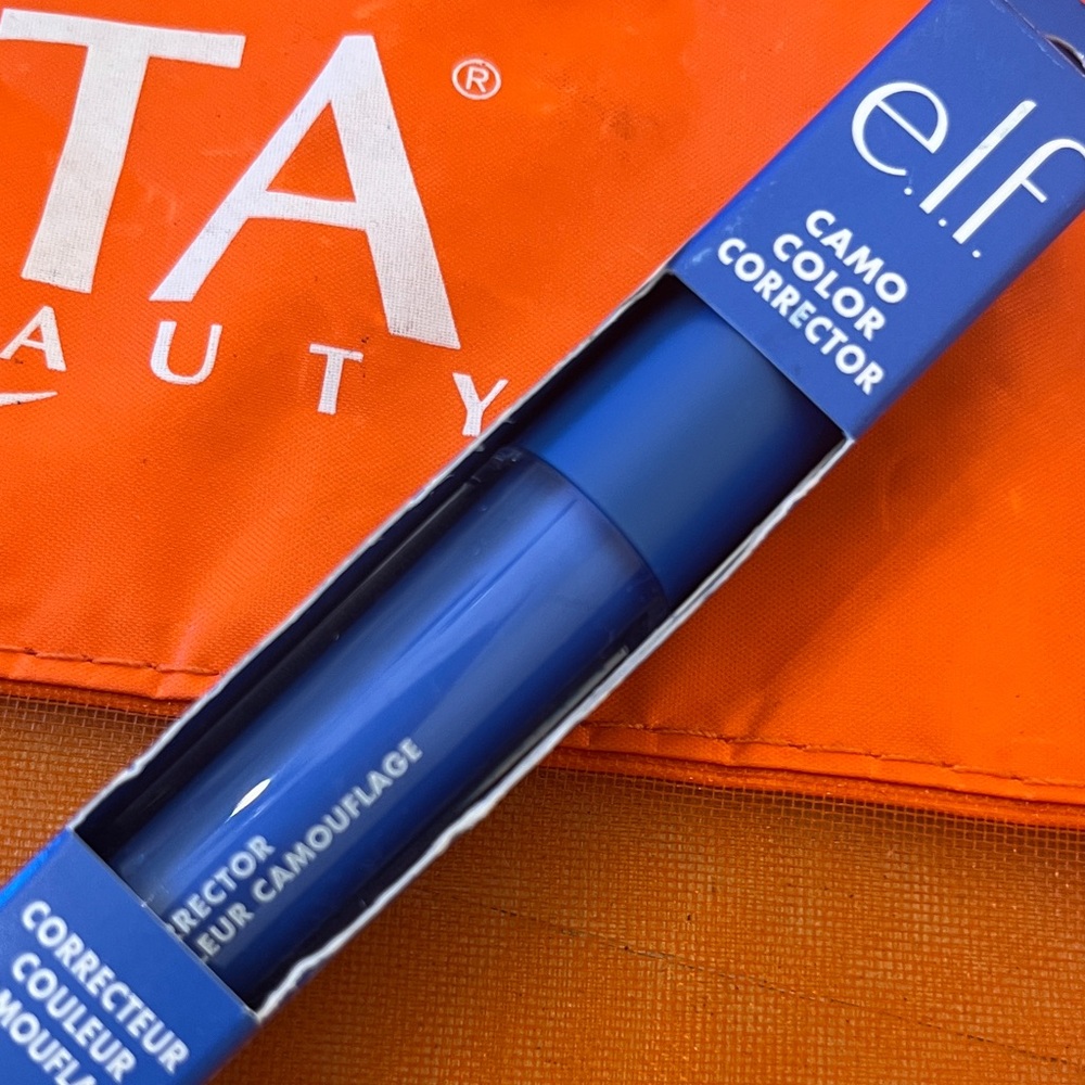 ELF Camo Color Corrector - Blue